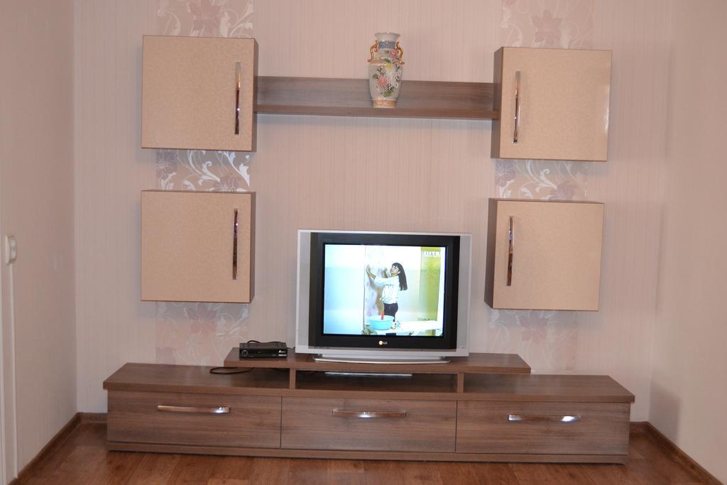 Roses Apartment In The City Center チェルニーヒウ 部屋 写真